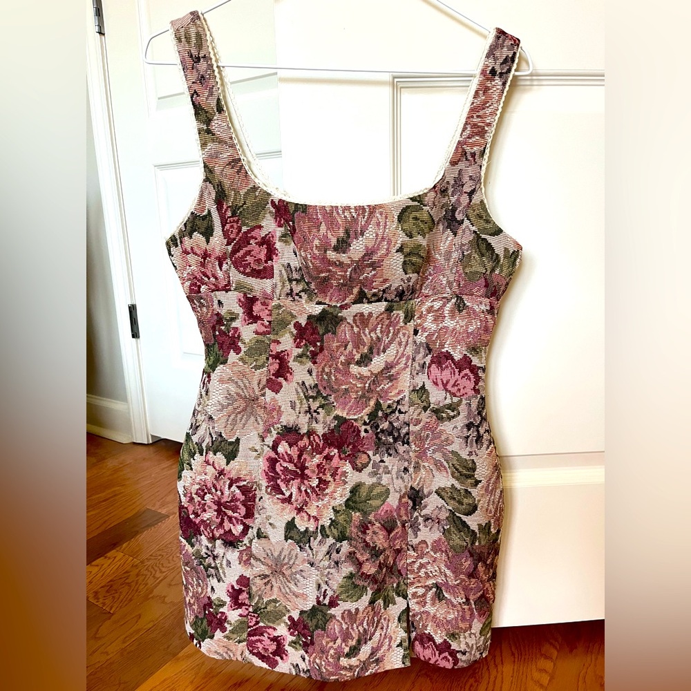 Altar’d State floral dress, size S, like new gently used condition